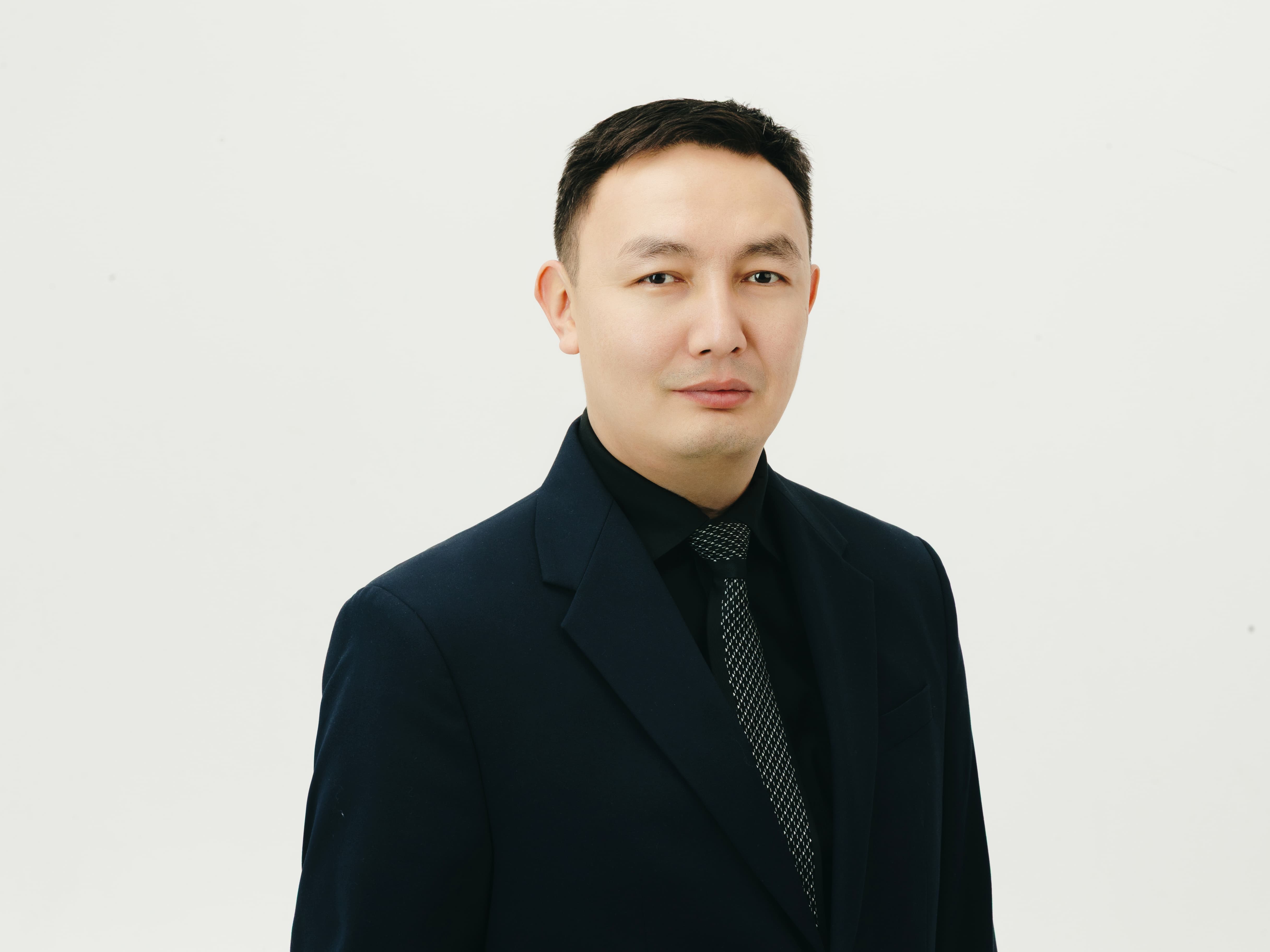 Эсенбеков Асылбек